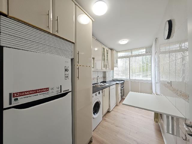 Imagen 3 Inmueble 298602 - Piso en venta en Madrid / Zona San Pascual cercano a la Calle Arturo Soria