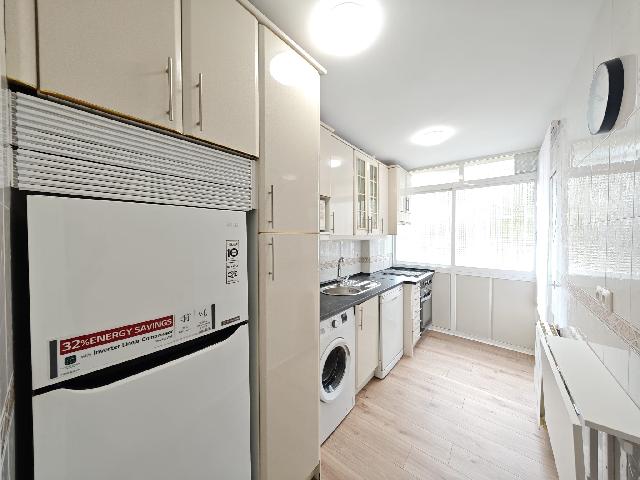 Imagen 2 Inmueble 298602 - Piso en venta en Madrid / Zona San Pascual cercano a la Calle Arturo Soria