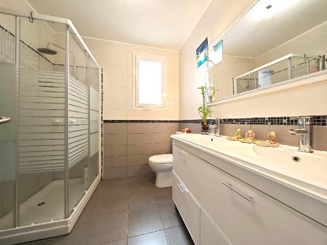 Imagen 9 Inmueble 299947 - Planta Baja en venta en Madrid / Zona ventas cercano al parque Fuente del Berro