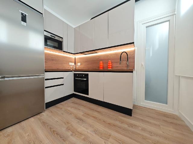 Imagen 4 Inmueble 300957 - Planta Baja en venta en Madrid / Calle Las Cañas a 3 minutos de la Calle Arturo Soria