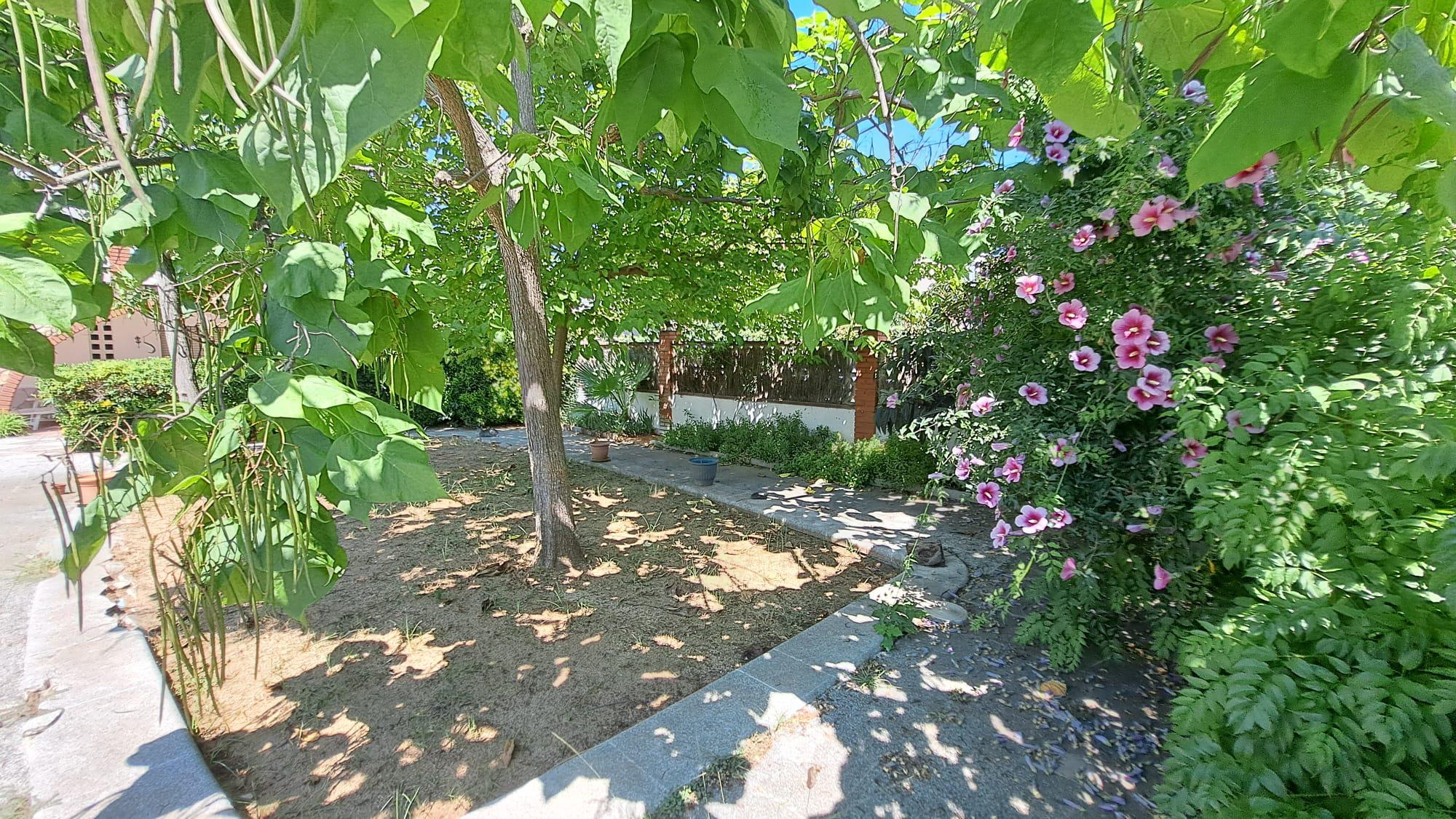 Imagen 7 Casa Aislada en venta en Pineda De Mar / Can Cornet, fácil acceso a tan solo 2 minutos de n-ii.