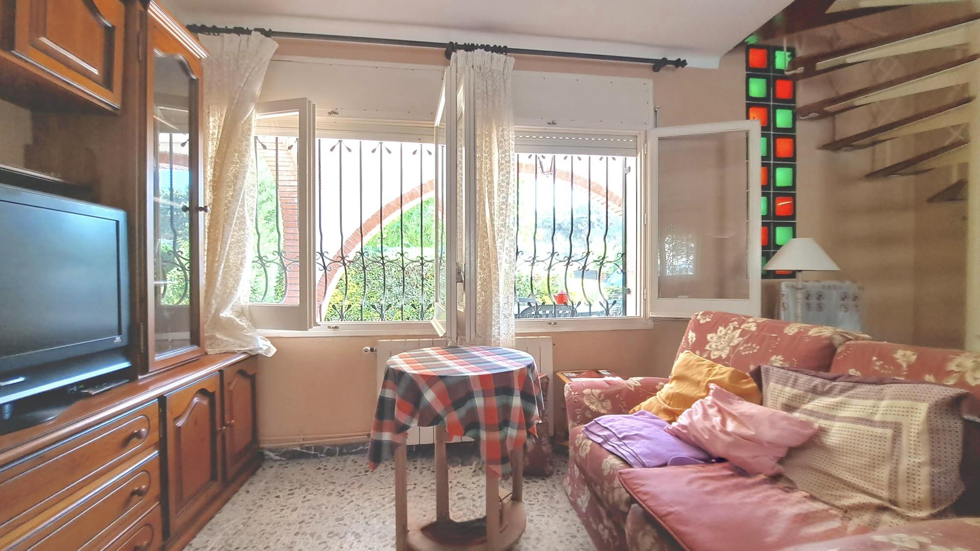 Imagen 29 Casa Aislada en venta en Pineda De Mar / Can Cornet, fácil acceso a tan solo 2 minutos de n-ii.