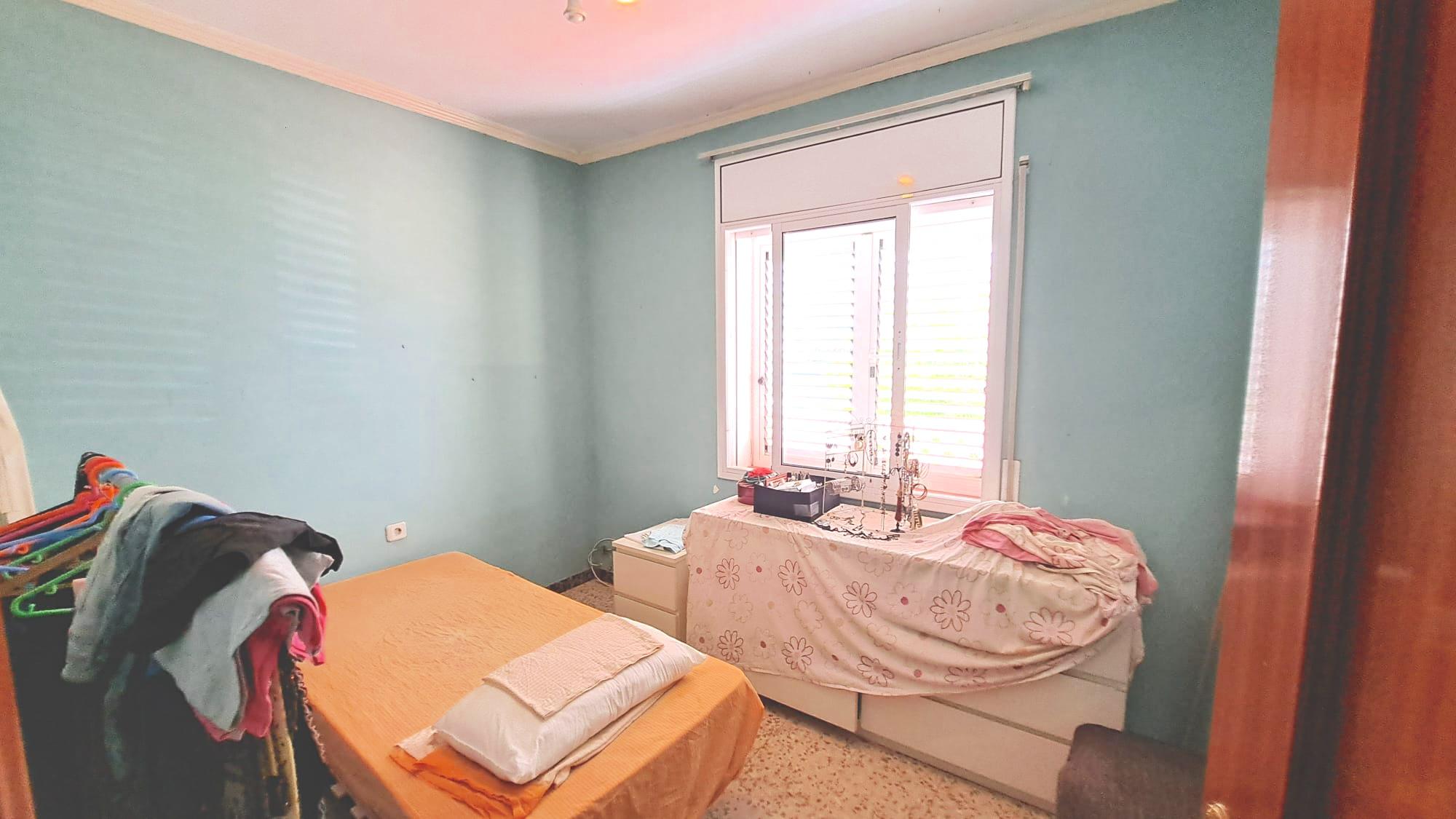 Imagen 17 Casa Aislada en venta en Pineda De Mar / Can Cornet, fácil acceso a tan solo 2 minutos de n-ii.