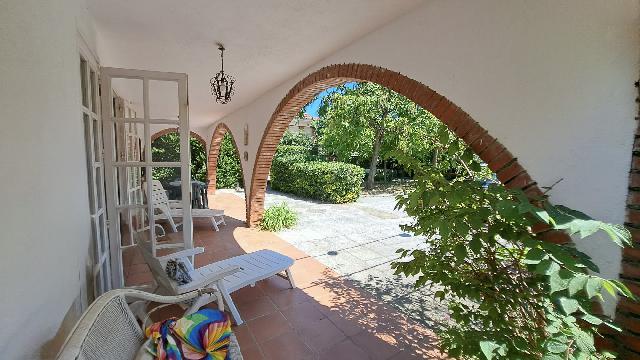 Imagen 9 Inmueble 287744 - Casa Aislada en venta en Pineda De Mar / Can Cornet, fácil acceso a tan solo 2 minutos de n-ii.