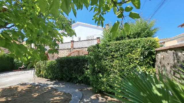 Imagen 8 Inmueble 287744 - Casa Aislada en venta en Pineda De Mar / Can Cornet, fácil acceso a tan solo 2 minutos de n-ii.