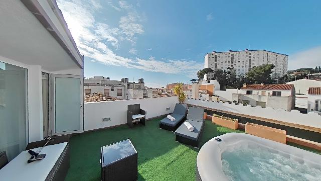 Imagen 2 Inmueble 291083 - Casa Adosada en venta en Canet De Mar / A 5 minutos del Ayuntamiento, mar a 200m, Renfe a 2 min