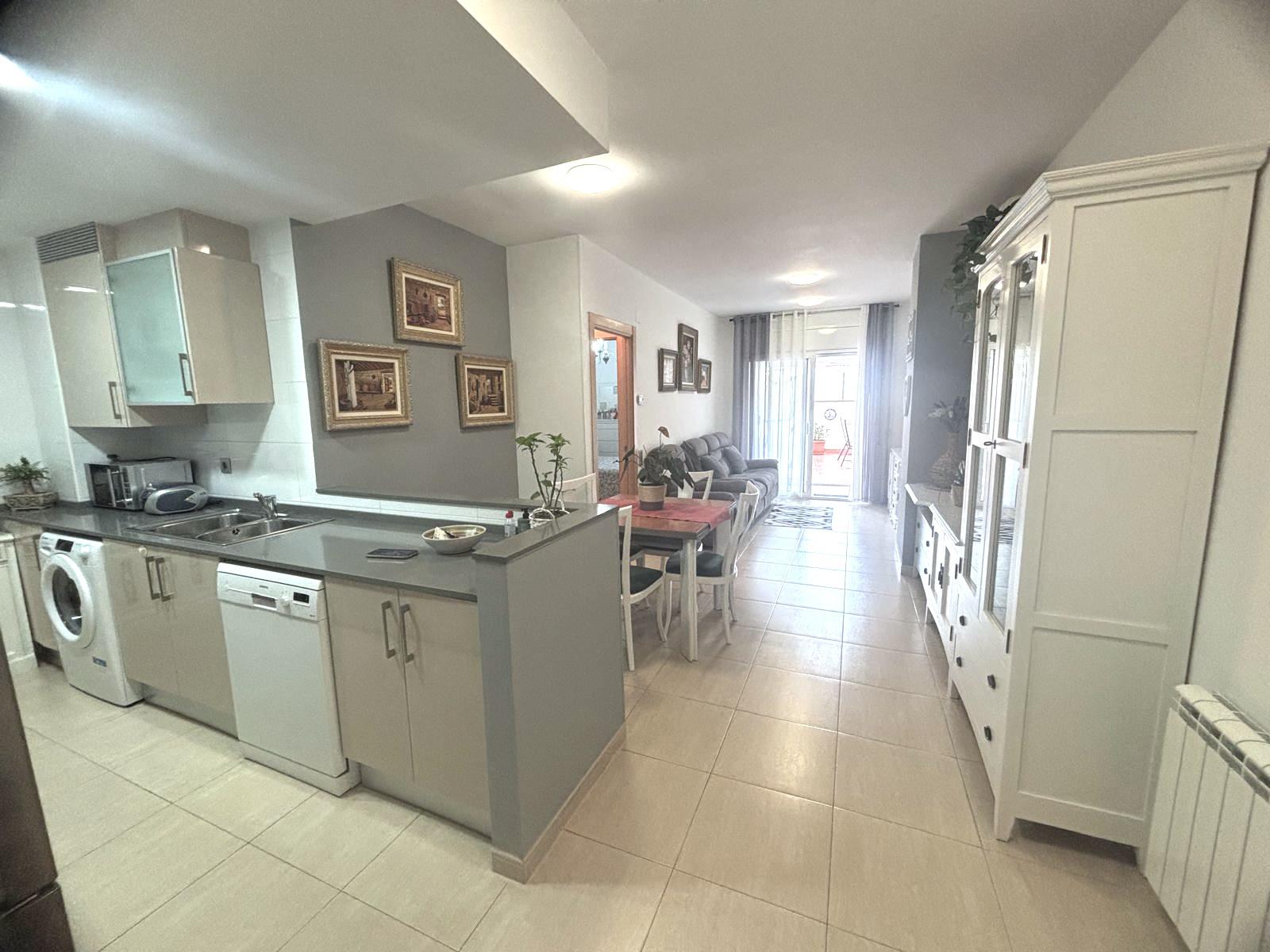 Imagen 6 Piso en venta en Pineda De Mar / Zona centro, 2a línea de mar y a 150 m. de la playa.