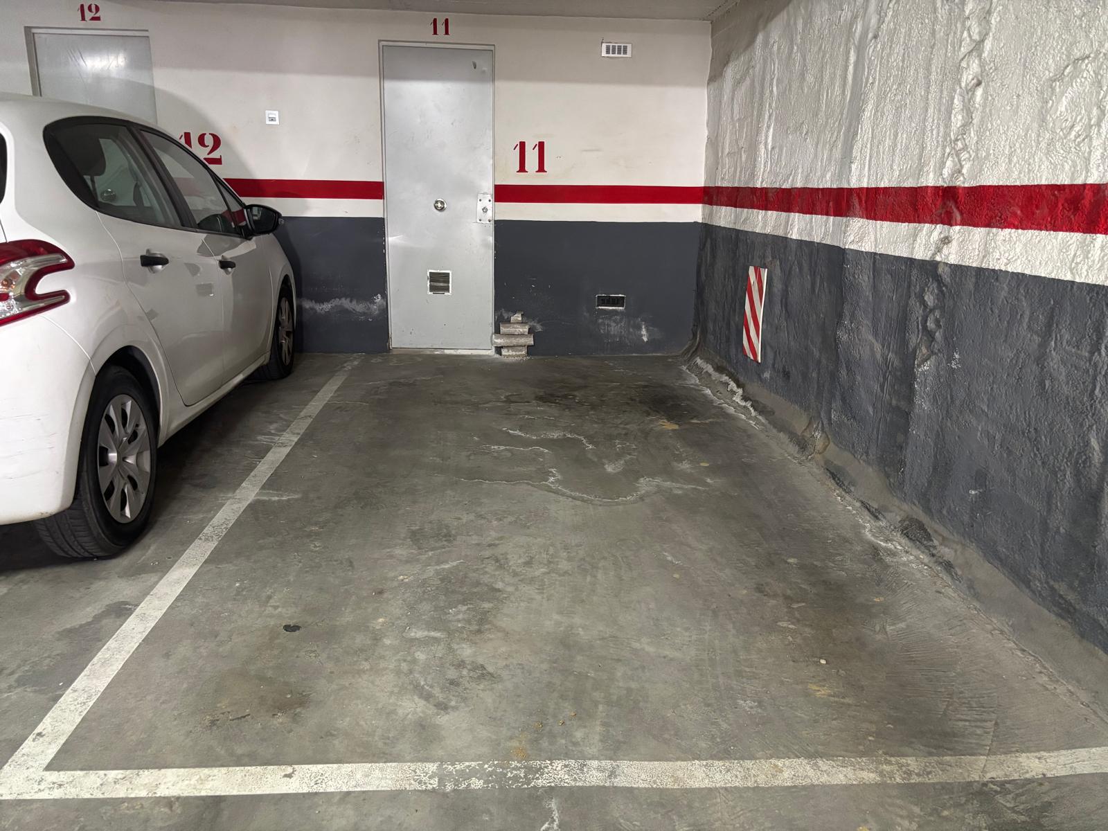 Imagen 3 Piso en venta en Pineda De Mar / Zona centro, 2a línea de mar y a 150 m. de la playa.