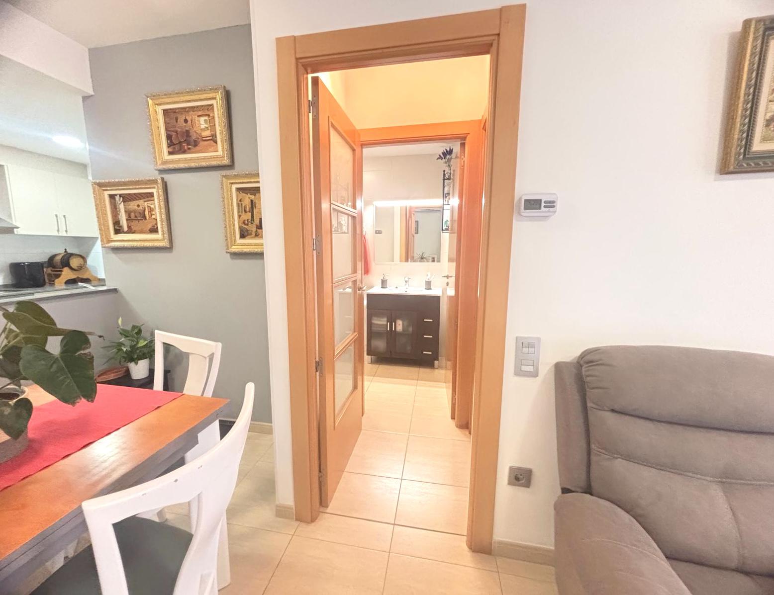 Imagen 11 Piso en venta en Pineda De Mar / Zona centro, 2a línea de mar y a 150 m. de la playa.