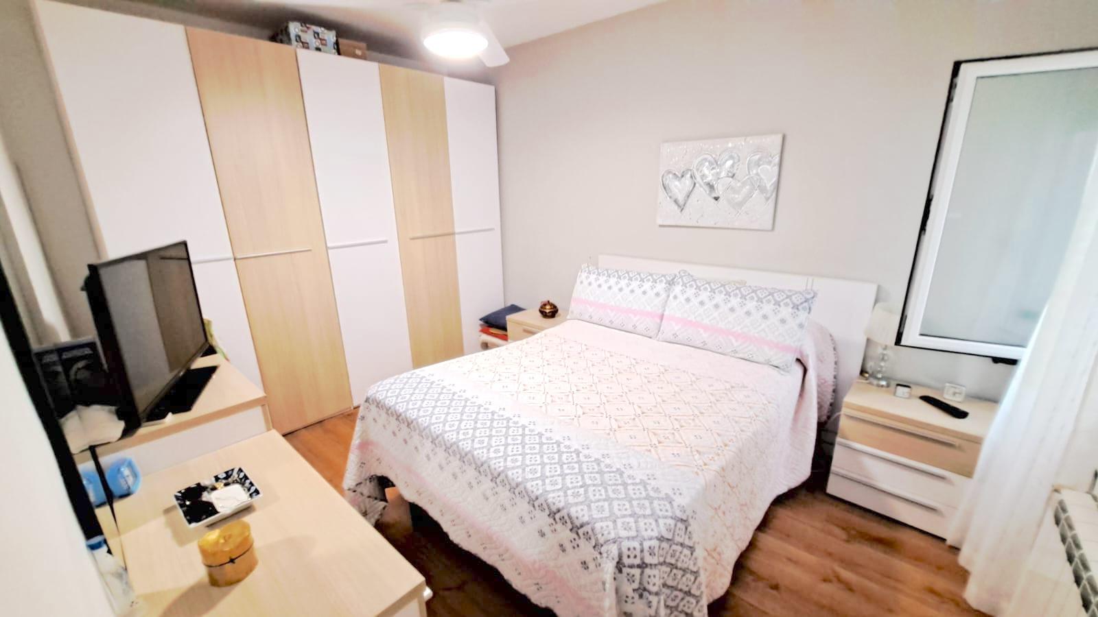 Imagen 2 Piso en venta en Pineda De Mar / Zona centro, 2a línea de mar y a 100 m. de la playa.