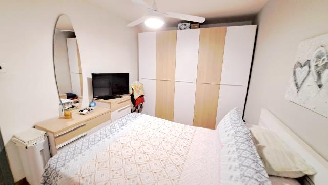 Imagen 4 Inmueble 297387 - Piso en venta en Pineda De Mar / Zona centro, 2a línea de mar y a 100 m. de la playa.