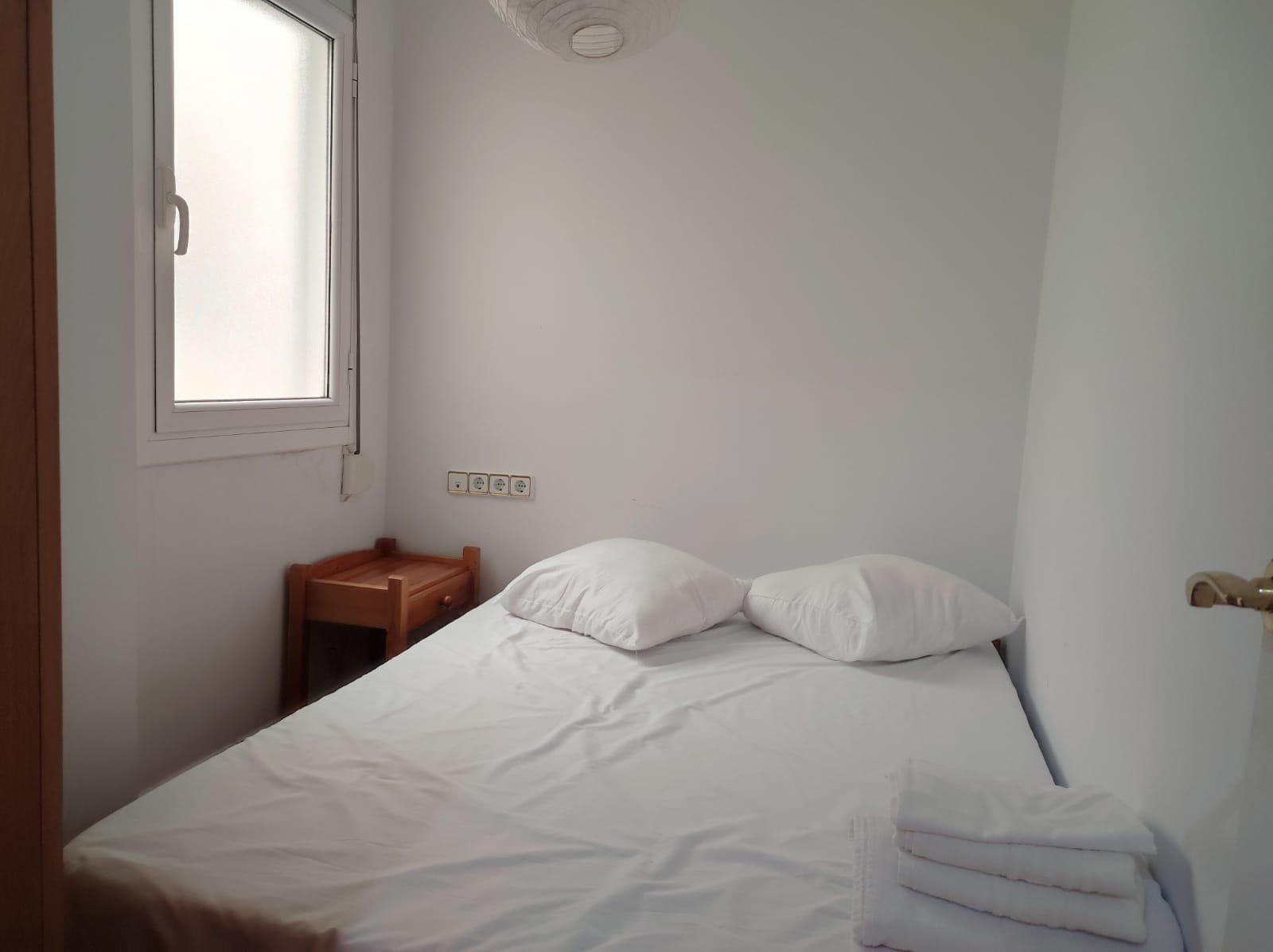 Imagen 13 Apto. Playa en venta en Calella / Frente a la estación de tren de Renfe Rodalies.