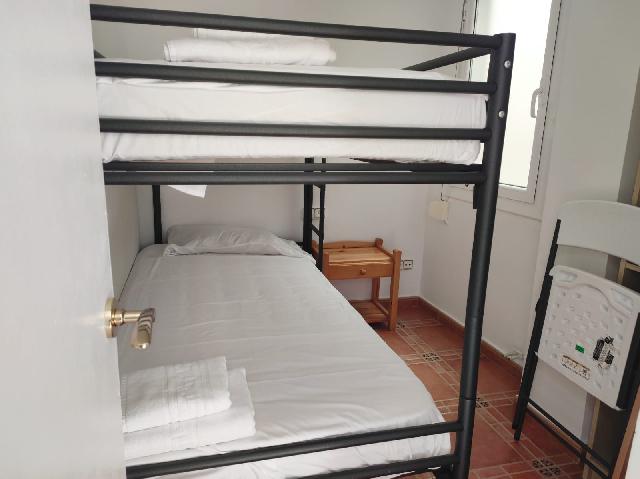 Imagen 14 Inmueble 298934 - Apto. Playa en venta en Calella / Frente a la estación de tren de Renfe Rodalies.