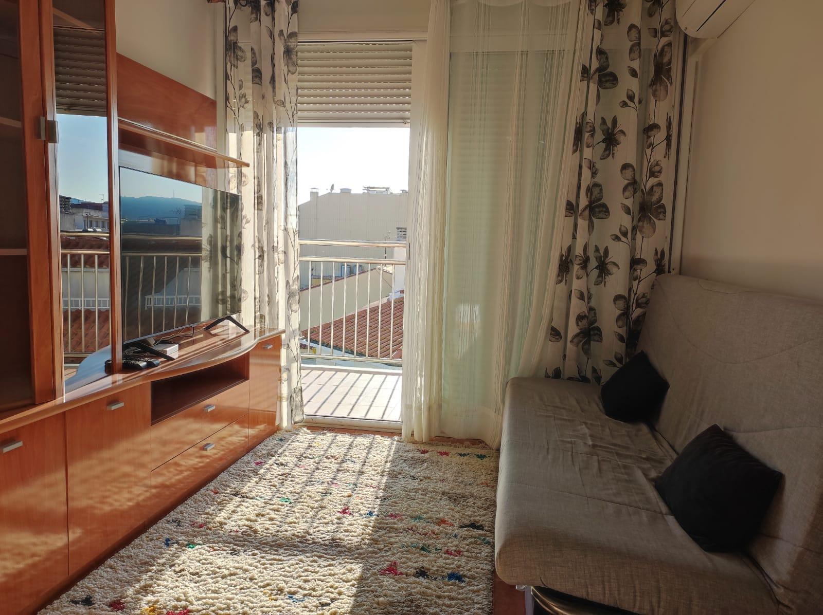 Imagen 5 Apto. Playa en venta en Calella / Frente a la estación de tren de Renfe Rodalies.