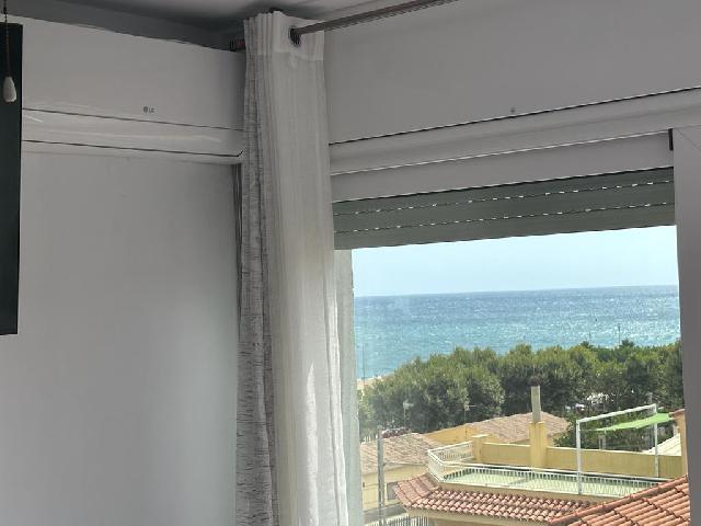 Imagen 11 Inmueble 298934 - Apto. Playa en venta en Calella / Frente a la estación de tren de Renfe Rodalies.