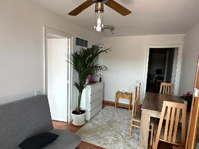 Imagen 8 Inmueble 298934 - Apto. Playa en venta en Calella / Frente a la estación de tren de Renfe Rodalies.