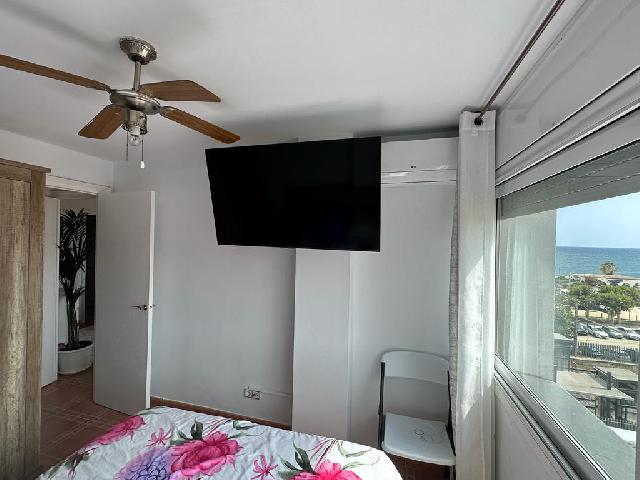 Imagen 12 Inmueble 298934 - Apto. Playa en venta en Calella / Frente a la estación de tren de Renfe Rodalies.