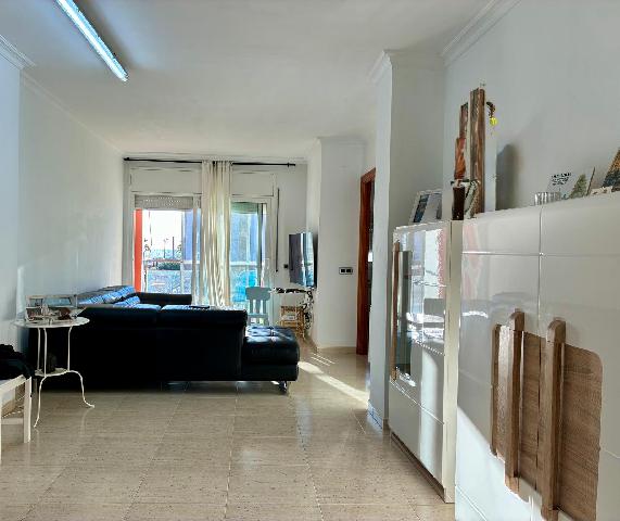 Imagen 2 Inmueble 299786 - Piso en venta en Pineda De Mar / Segunda línea de mar