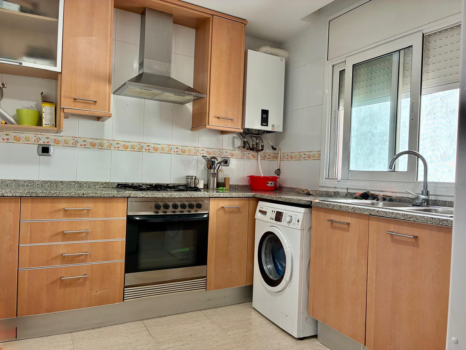 Imagen 17 Piso en venta en Pineda De Mar / Segunda línea de mar