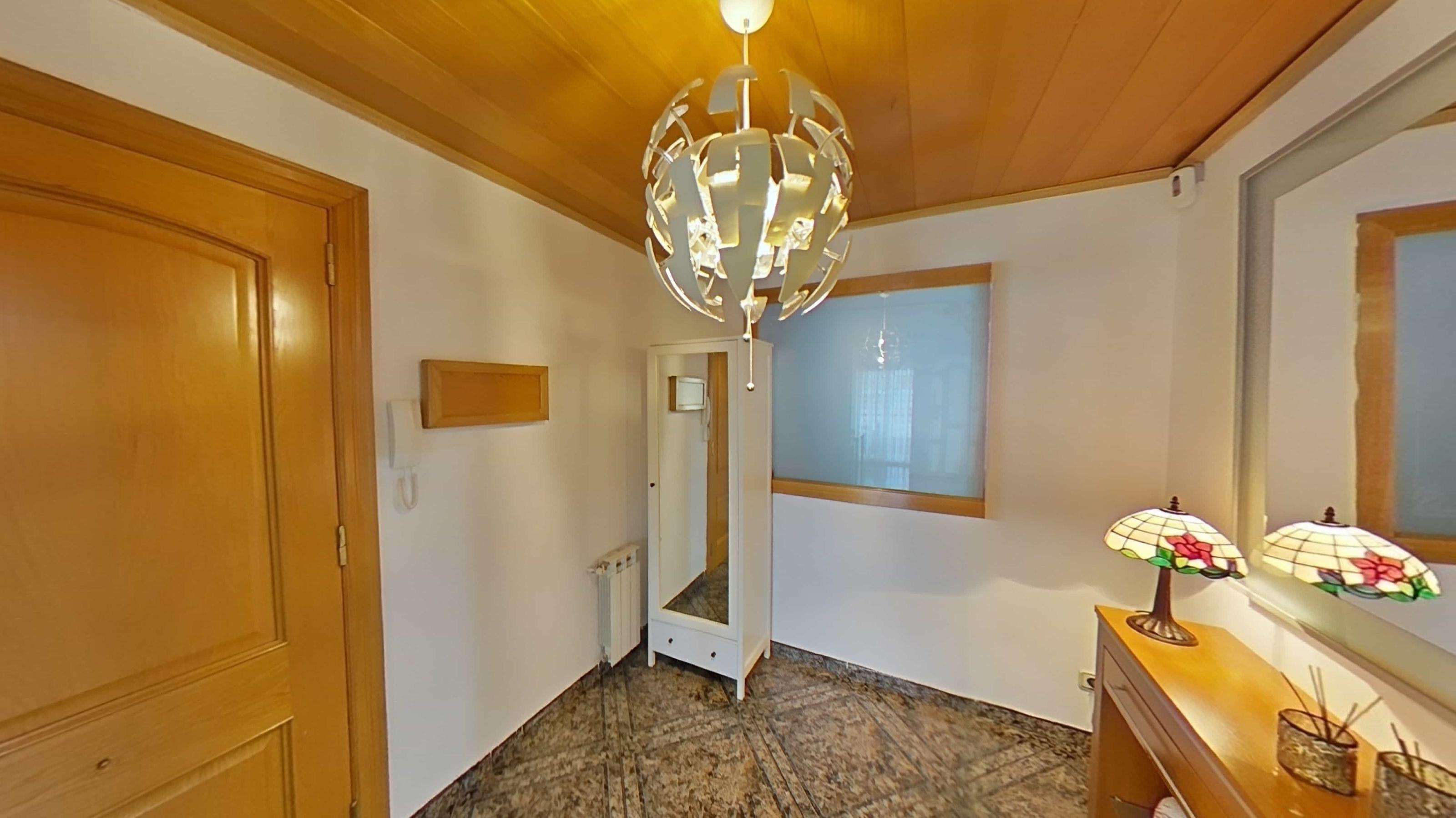 Imagen 5 Piso en venta en Sant Cebrià De Vallalta / Muy bien ubicado, en la entrada de la población.