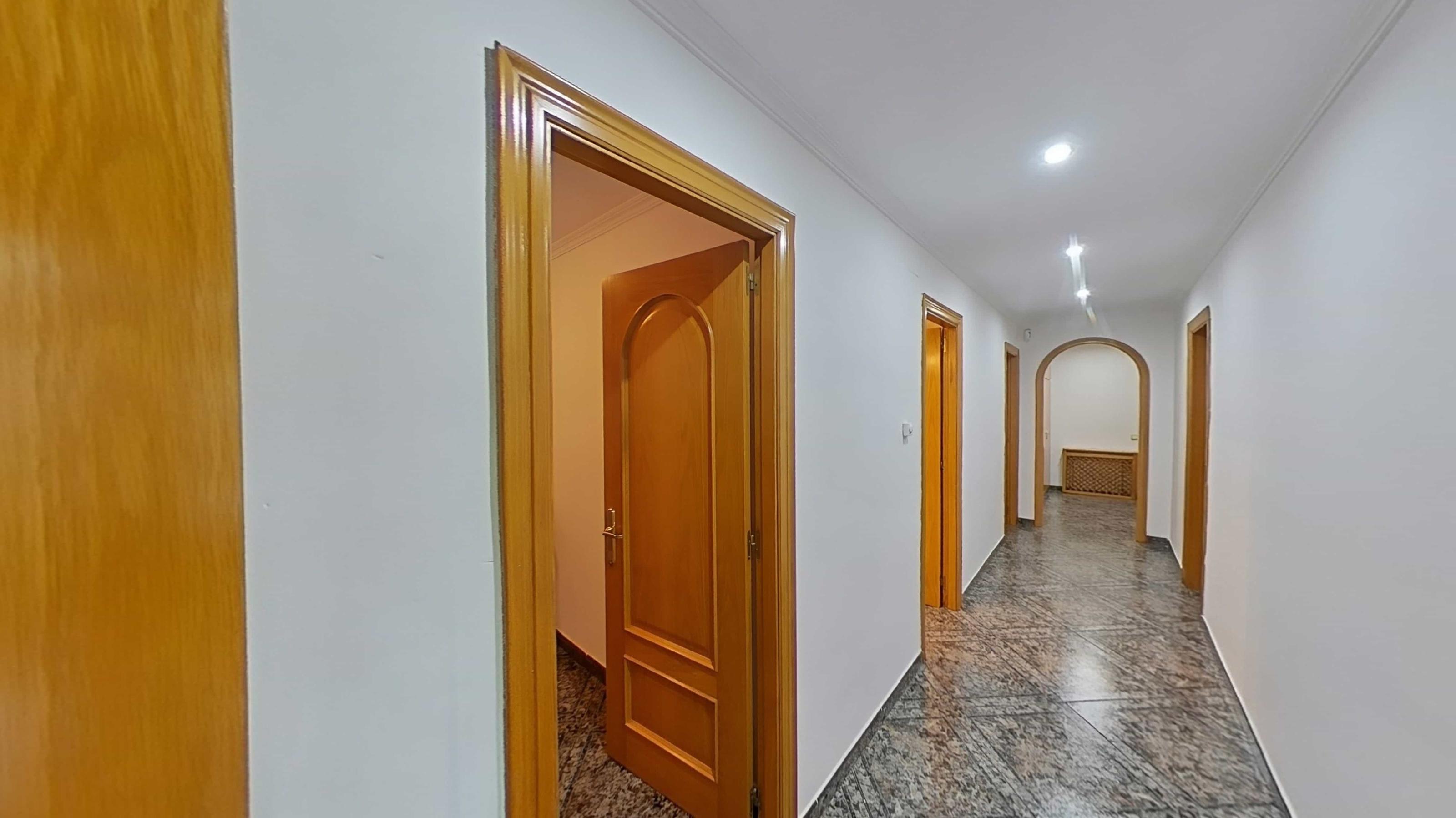 Imagen 7 Piso en venta en Sant Cebrià De Vallalta / Muy bien ubicado, en la entrada de la población.