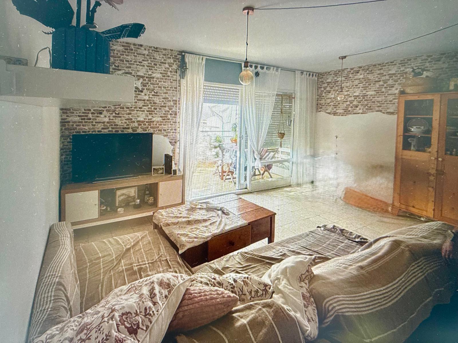 Imagen 2 Piso en venta en Pineda De Mar / Cerca de la Plaza Las Palmeras