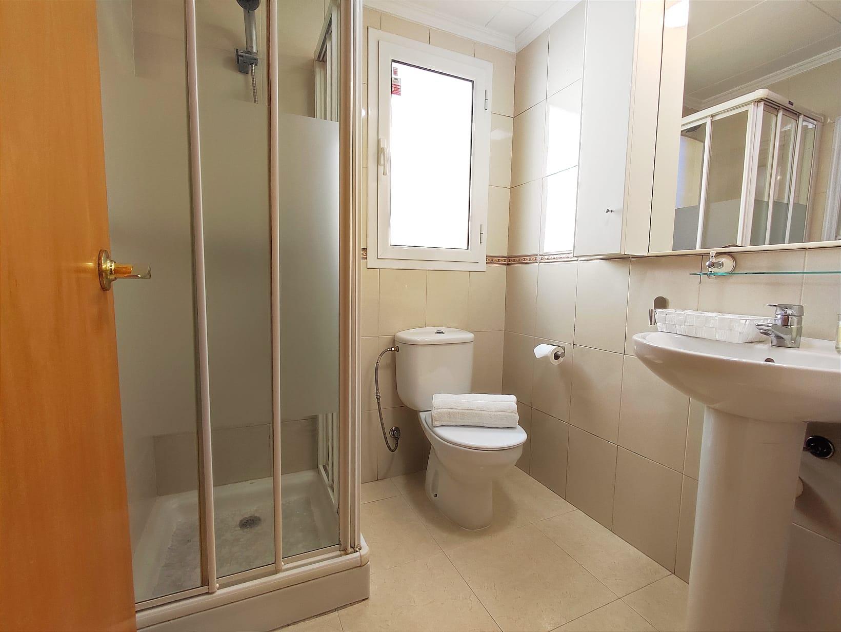 Imagen 18 Piso en venta en Pineda De Mar / Al lado de Calella