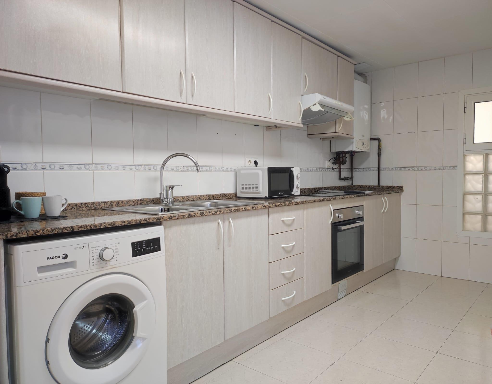 Imagen 7 Piso en venta en Pineda De Mar / Al lado de Calella