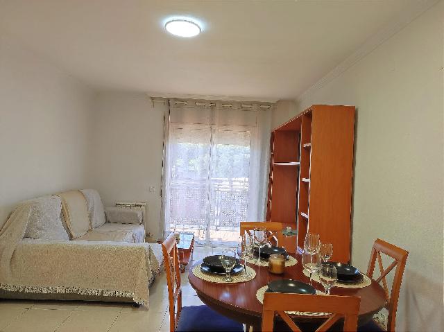 Imagen 2 Inmueble 302098 - Piso en venta en Pineda De Mar / Al lado de Calella