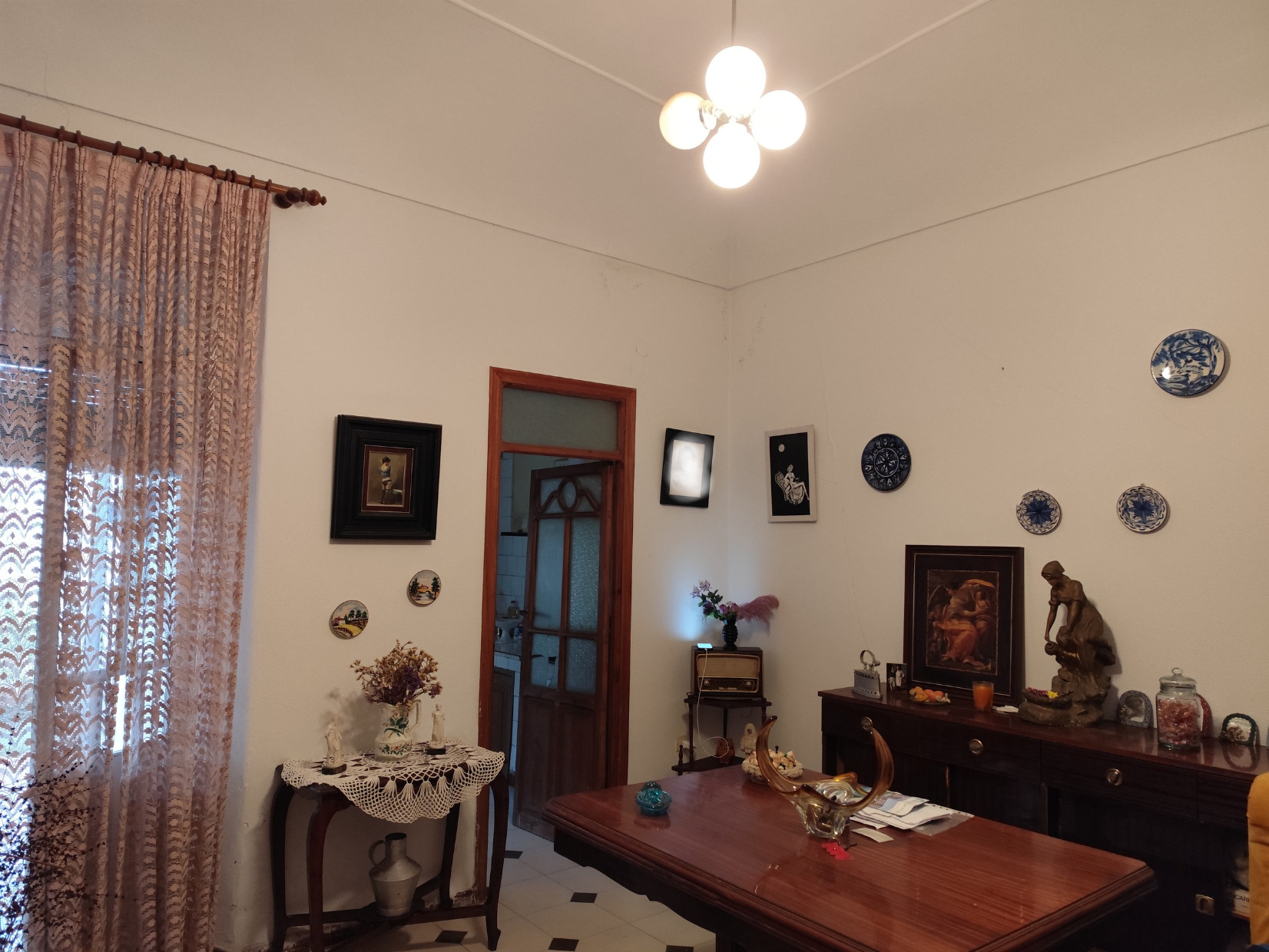 Imagen 3 Casa Aislada en venta en Almendralejo / Situado Junto a la Avenida de Santa Marta.