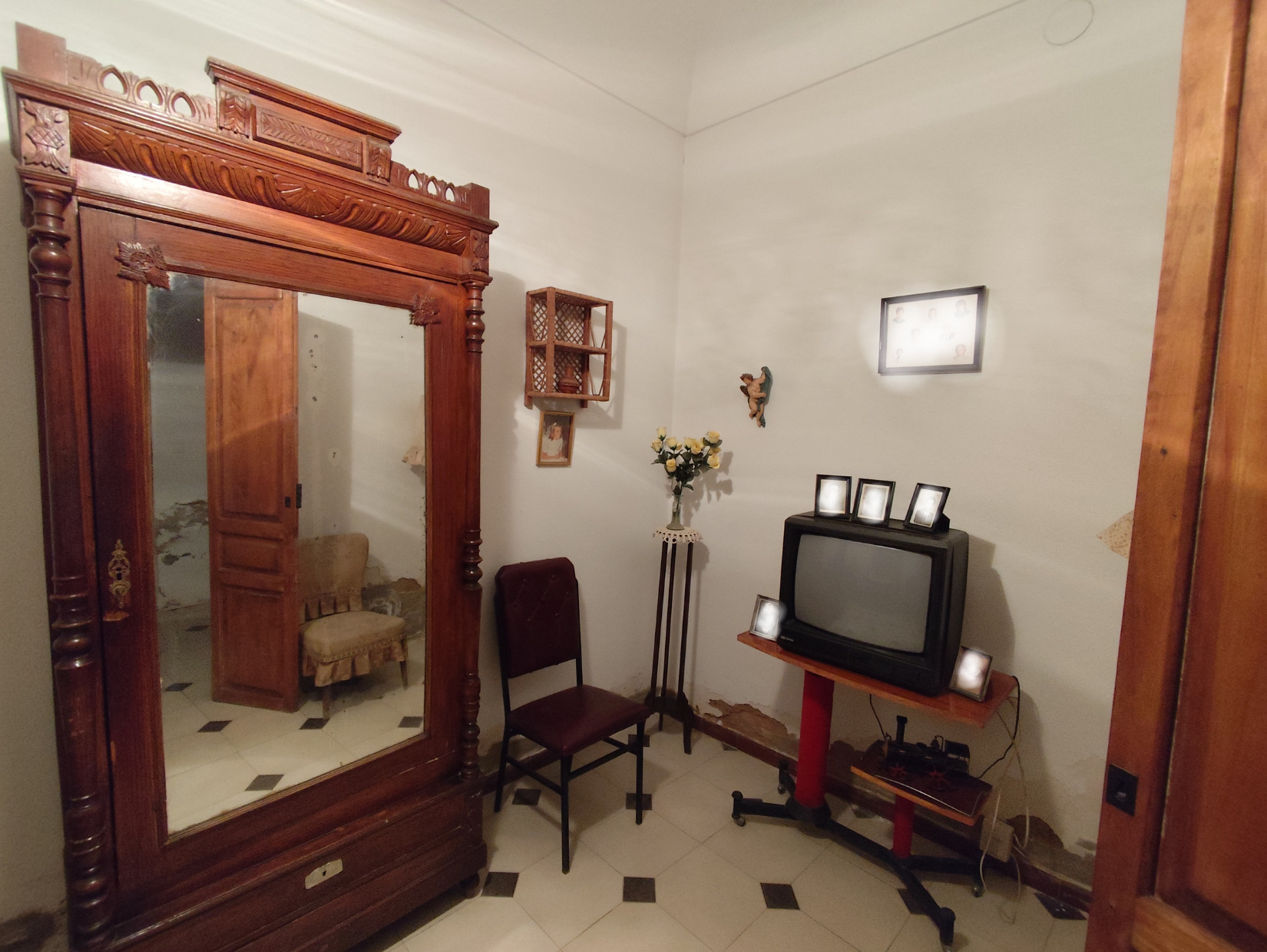 Imagen 4 Casa Aislada en venta en Almendralejo / Situado Junto a la Avenida de Santa Marta.