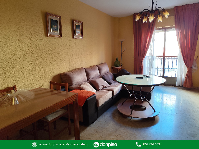 Imagen 1 Inmueble 290741 - Piso en venta en Almendralejo / Piso céntrico muy bien situado