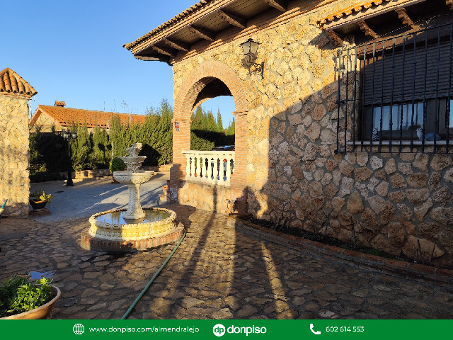 Imagen 3 Inmueble 290883 - Casa en venta en Almendralejo / Situado entre Alange y Almendralejo