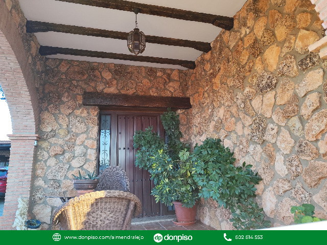 Imagen 2 Inmueble 290883 - Casa en venta en Almendralejo / Situado entre Alange y Almendralejo