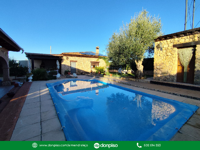 Imagen 4 Inmueble 290883 - Casa en venta en Almendralejo / Situado entre Alange y Almendralejo