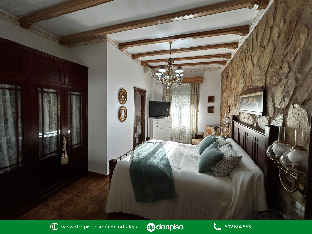 Imagen 9 Inmueble 291559 - Casa en venta en Almendralejo / Chalet situado en la urbanización San Marcos