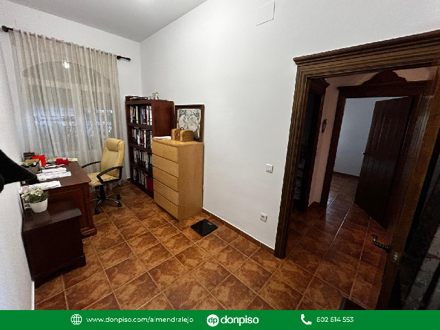 Imagen 8 Inmueble 291559 - Casa en venta en Almendralejo / Chalet situado en la urbanización San Marcos