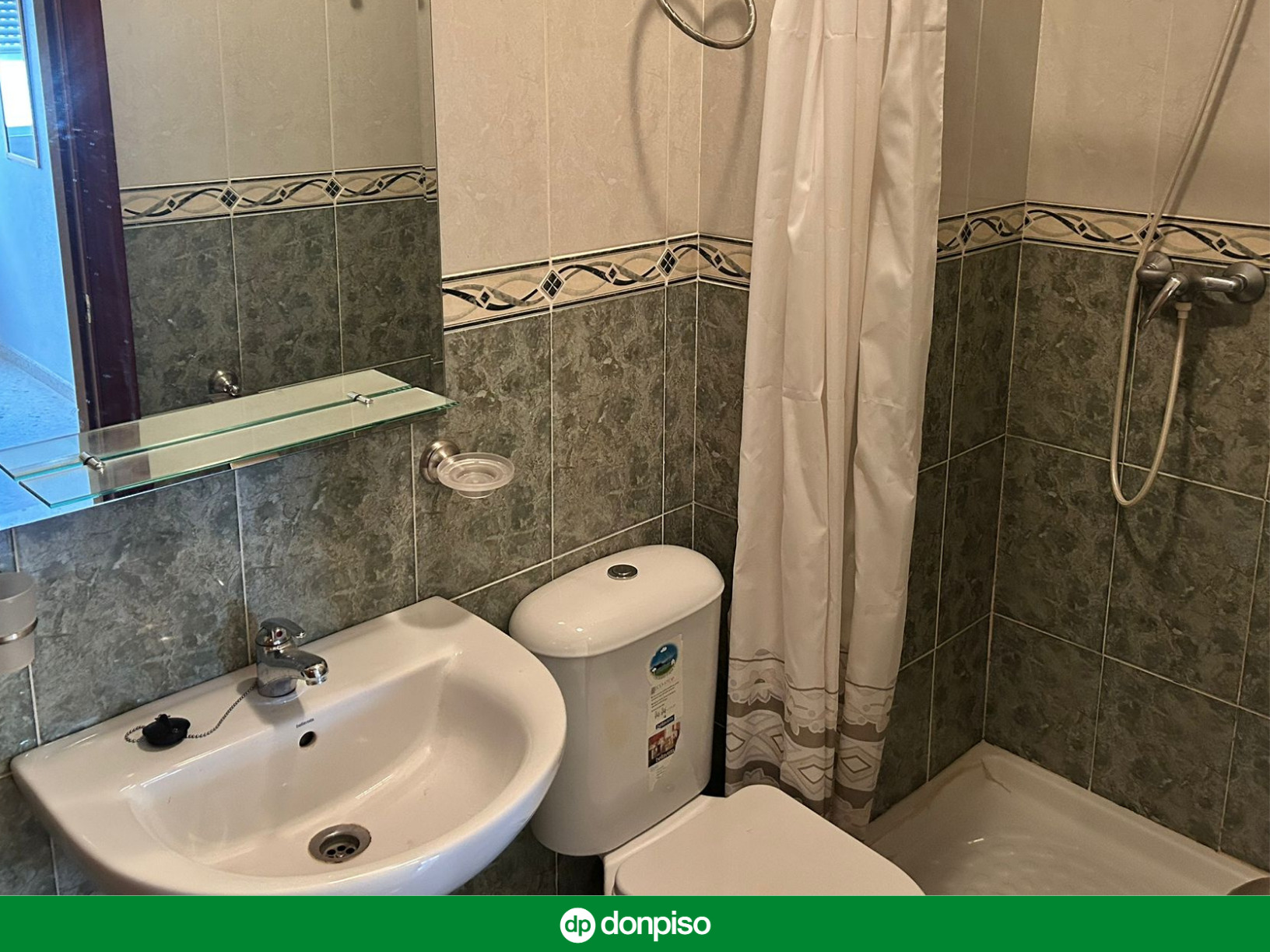 Imagen 10 Apartamento en venta en Almendralejo / Ubicación perfecta, vistas a zonas verdes.