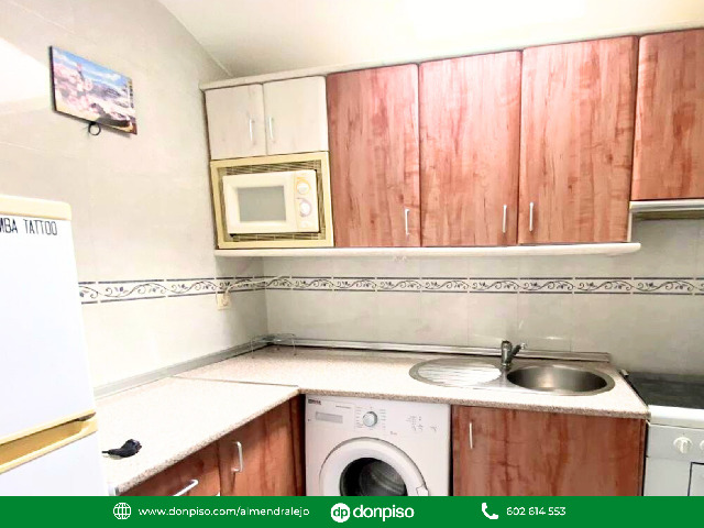 Imagen 3 Inmueble 295564 - Ático en venta en Almendralejo / Ubicacion perfecta, frente a Estación de Tren.