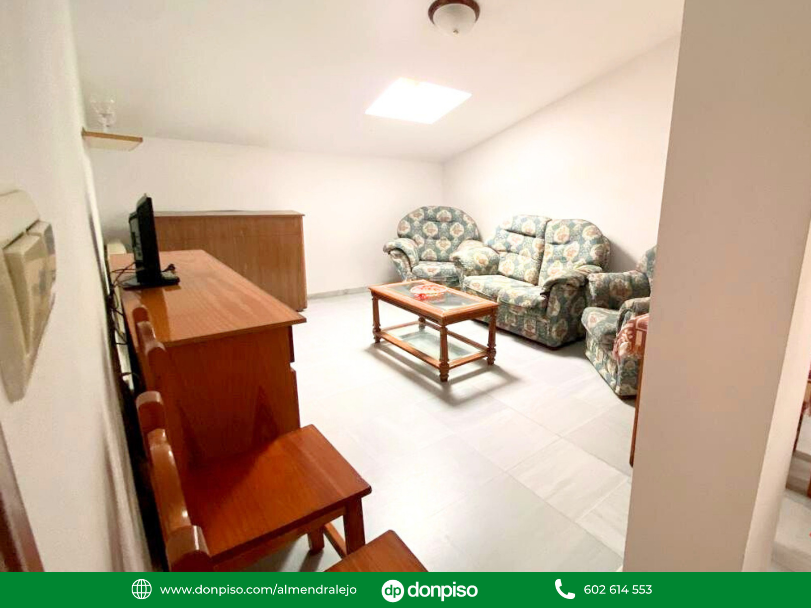 Imagen 5 Ático en venta en Almendralejo / Ubicacion perfecta, frente a Estación de Tren.