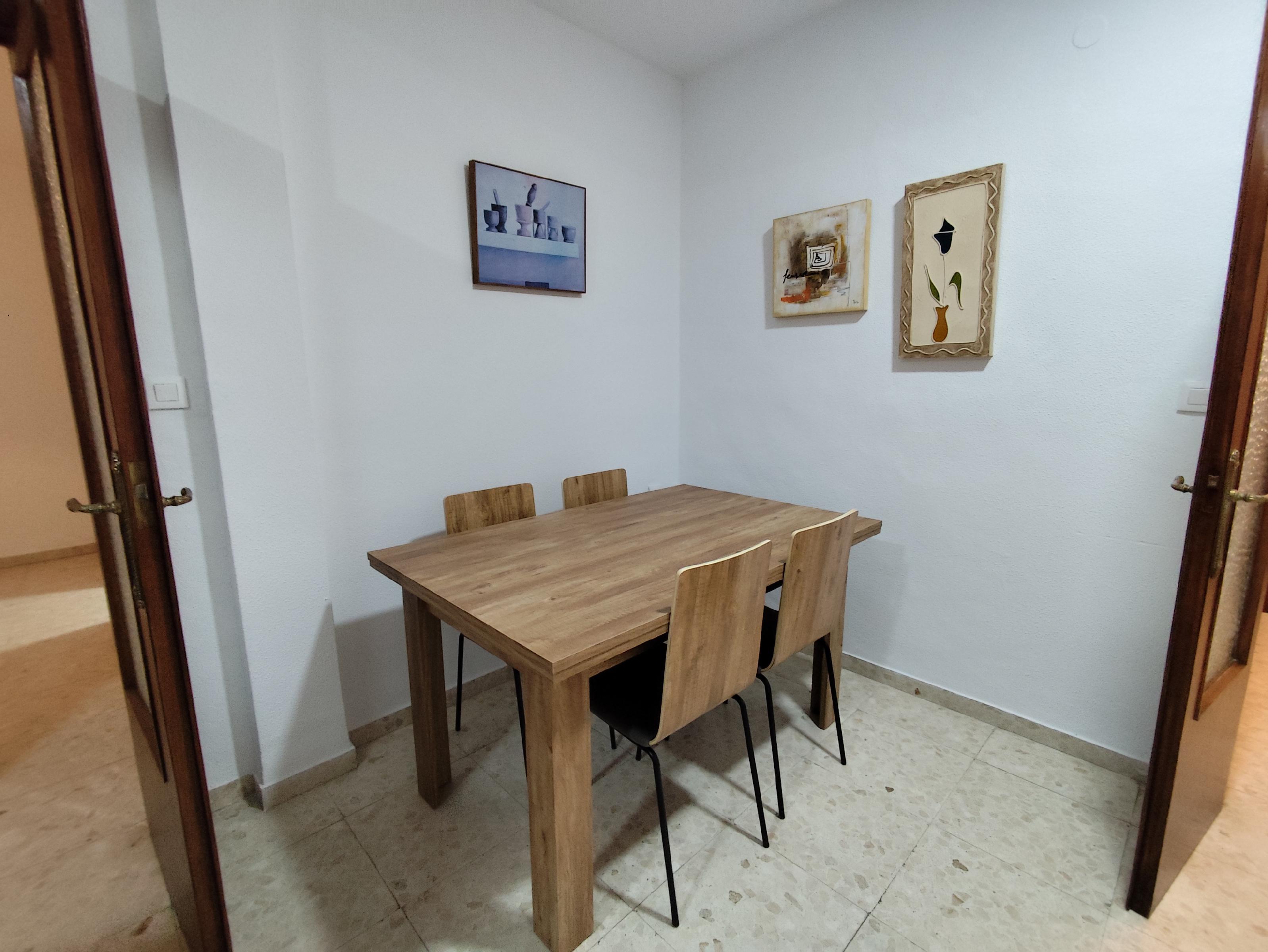 Imagen 4 Apartamento en alquiler en Almendralejo / Inmueble en pleno centro de Almendralejo.