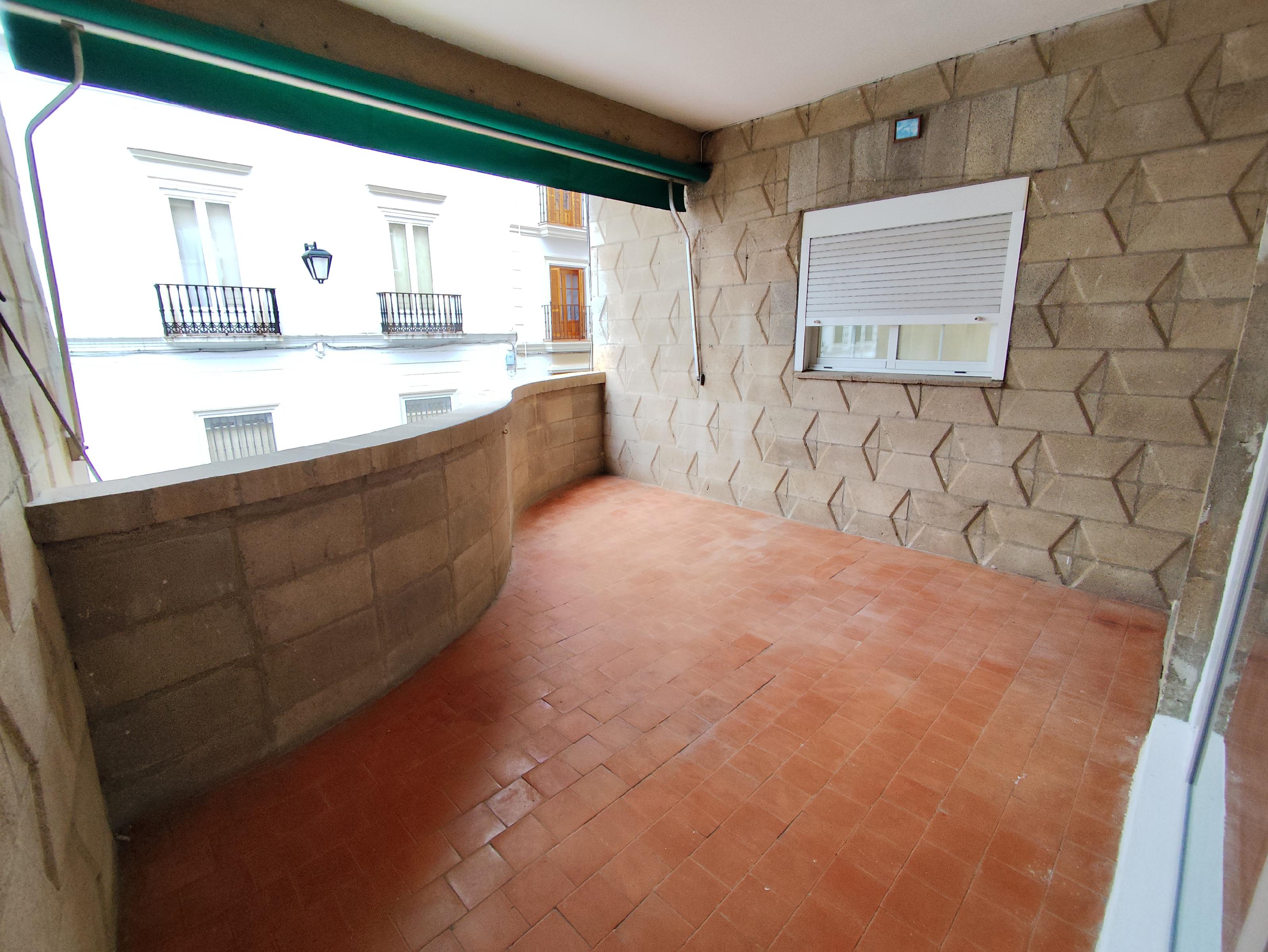 Imagen 16 Apartamento en alquiler en Almendralejo / Inmueble en pleno centro de Almendralejo.