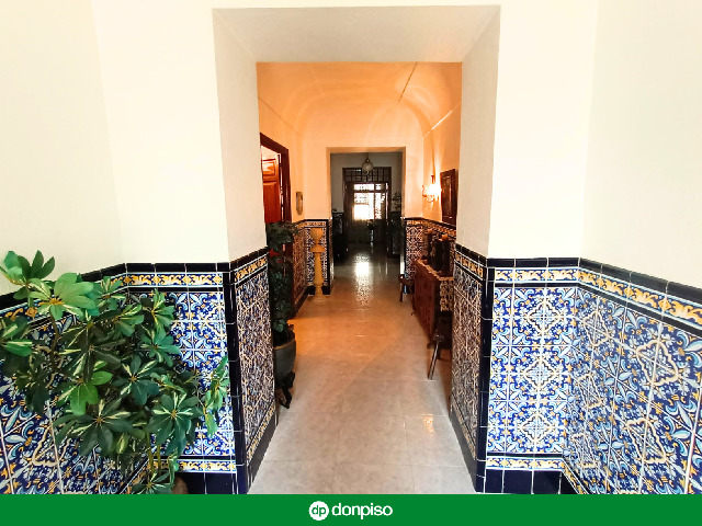 Imagen 2 Inmueble 296147 - Casa Pareada en venta en Almendralejo / Gran casa en pleno centro de Almendralejo.