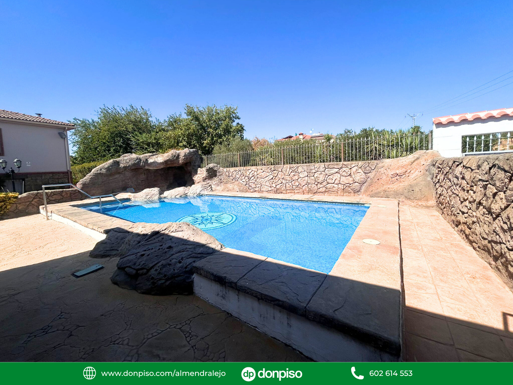 Imagen 2 Casa Adosada en venta en Almendralejo / Chalet en la mejor calle de San Marcos