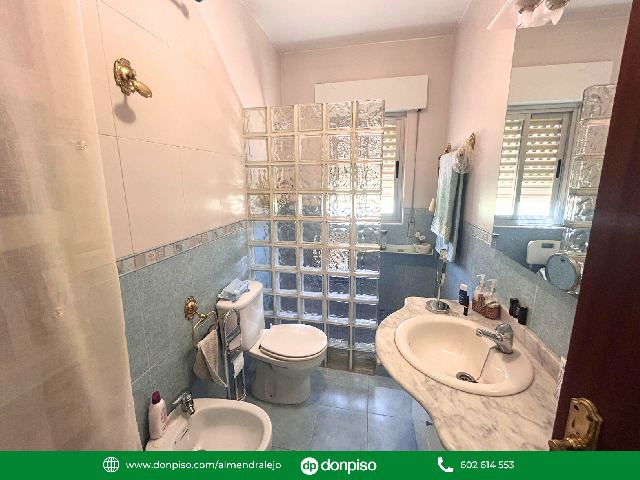 Imagen 9 Inmueble 297127 - Casa Adosada en venta en Almendralejo / Chalet en la mejor calle de San Marcos