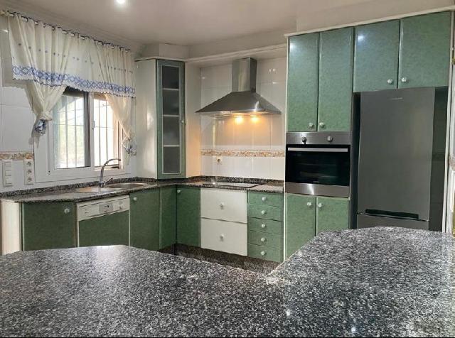 Imagen 8 Inmueble 296117 - Casa en venta en Chiclana De La Frontera / Cerca del Florín.