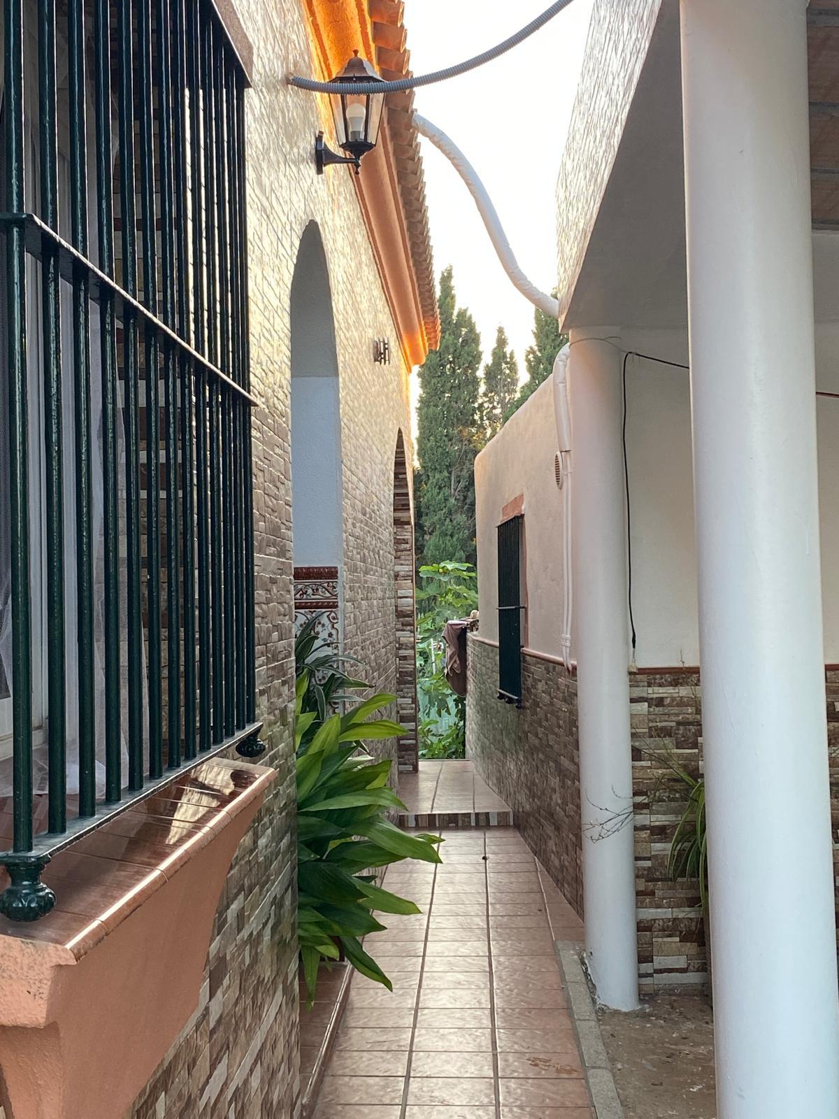 Imagen 21 Casa en venta en Chiclana De La Frontera / Cerca del Florín.