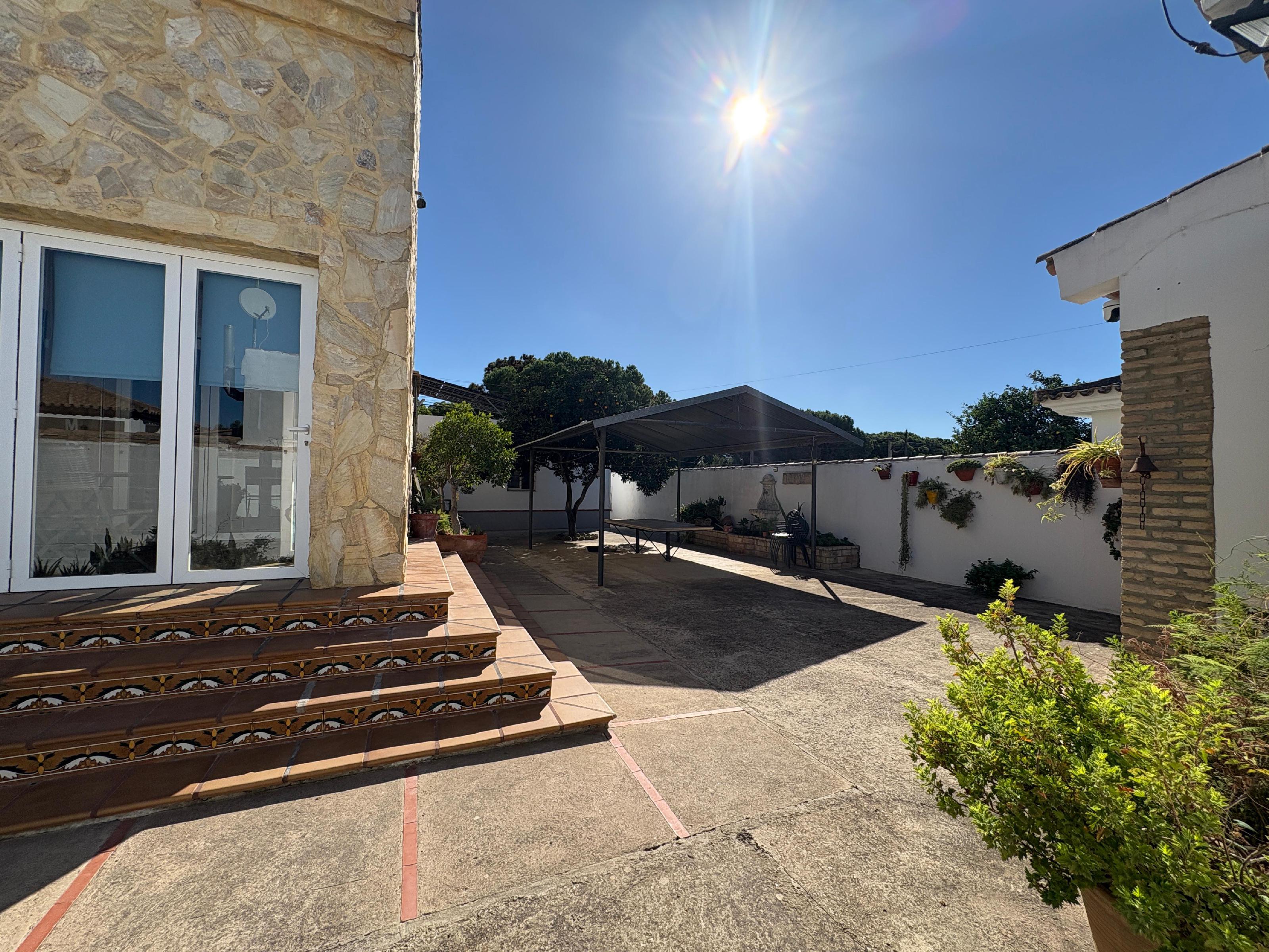 Imagen 34 Casa en venta en Chiclana De La Frontera / Zona Rana Verde. 