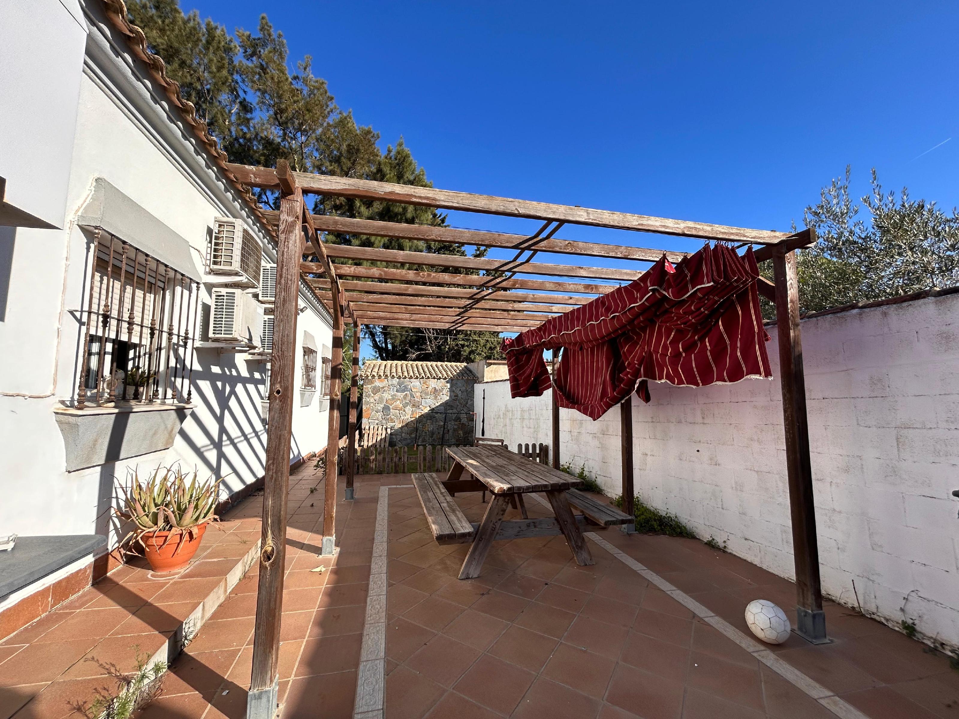 Imagen 5 Casa en venta en Chiclana De La Frontera / Cerca de la Venta del Burro.