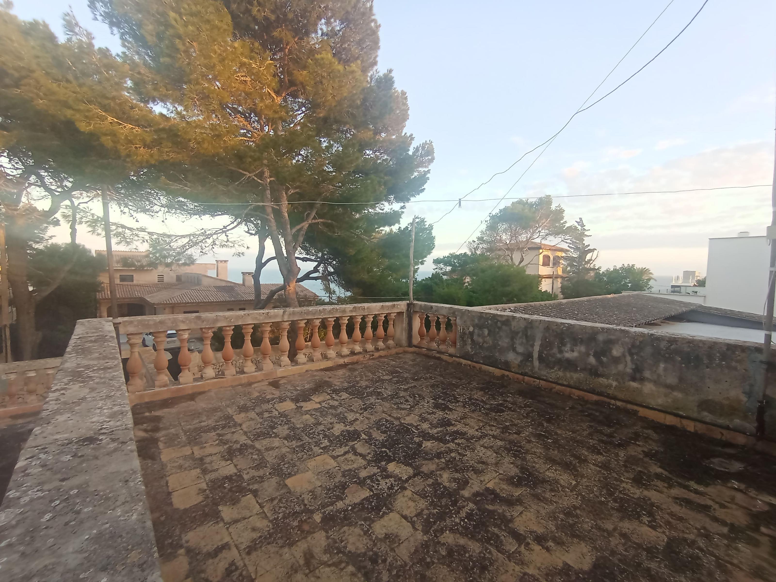 Imagen 8 Casa Aislada en venta en Manacor / Zona tranquila con parciales vistas al mar 